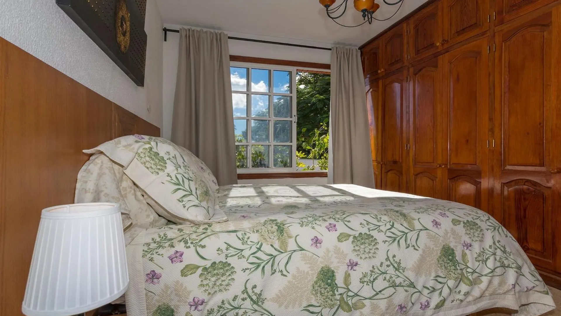 펜션 Villa Los Almendros 라스팔마스