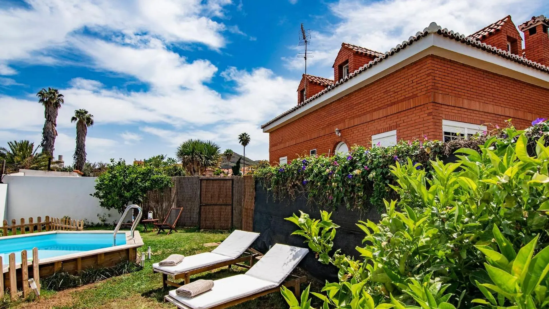 Villa Los Almendros 라스팔마스 0*,  스페인